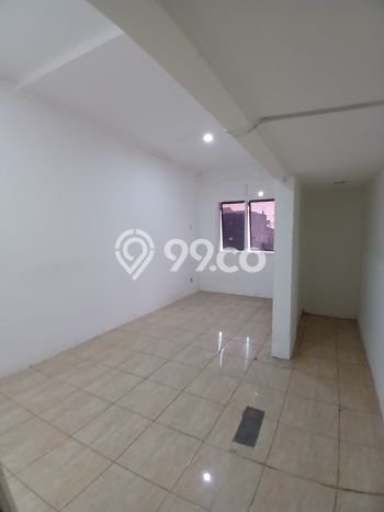 Ruko Disewa di Jakarta Selatan dengan LB 202m2 Area Komersial Ramai Ruko Disewa di Jakarta Selatan dengan LB 202m2 Area Komersial Ramai