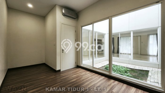 Ready to Use! Luxury House LT 204m2 Desain Elegan di Gading Serpong Ready to Use! Luxury House LT 204m2 Desain Elegan di Gading Serpong