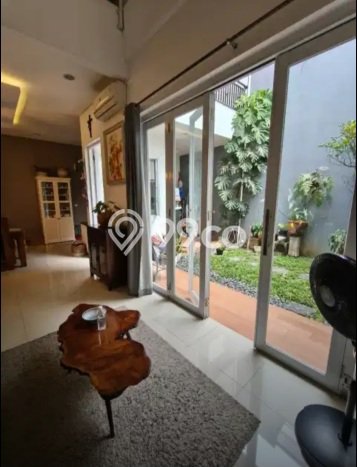 Rumah Mewah LB 200m2 Siap Pakai Desain Elegan di BSD Nusaloka, Tangerang Rumah Mewah LB 200m2 Siap Pakai Desain Elegan di BSD Nusaloka, Tangerang