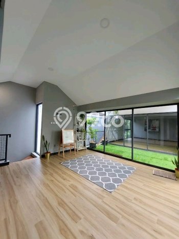 Dijual Rumah Mewah Megah Dengan View Cantik di BSD City, Tangerang Dijual Rumah Mewah Megah Dengan View Cantik di BSD City, Tangerang
