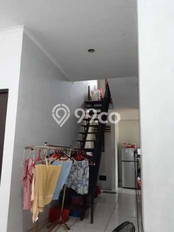 For Sale Hunian Rumah Terawat 3 KT di BSD City, Tangerang For Sale Hunian Rumah Terawat 3 KT di BSD City, Tangerang