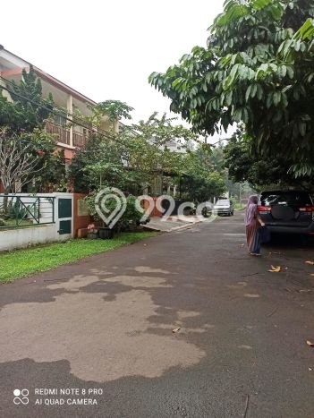 Rumah Luxury Modern Tanpa Renovasi di BSD City Tangerang Rumah Luxury Modern Tanpa Renovasi di BSD City Tangerang