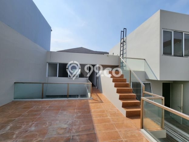 Rumah Elit Modern Tanpa Renovasi di Citra Garden Jakarta Barat Rumah Elit Modern Tanpa Renovasi di Citra Garden Jakarta Barat