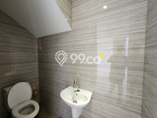 Rumah Elit Modern Tanpa Renovasi di Citra Garden Jakarta Barat Rumah Elit Modern Tanpa Renovasi di Citra Garden Jakarta Barat