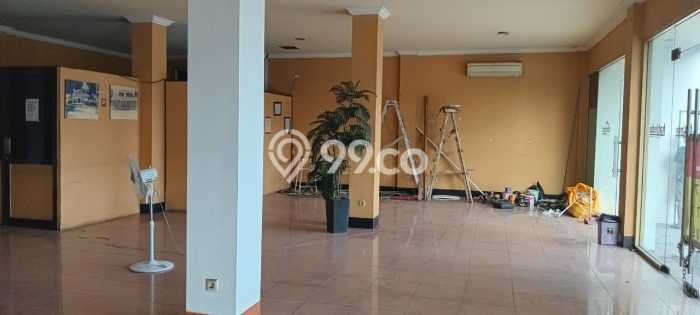 Ruko Dijual di Prime Area Jakarta Selatan Luas 925m2 Ruko Dijual di Prime Area Jakarta Selatan Luas 925m2