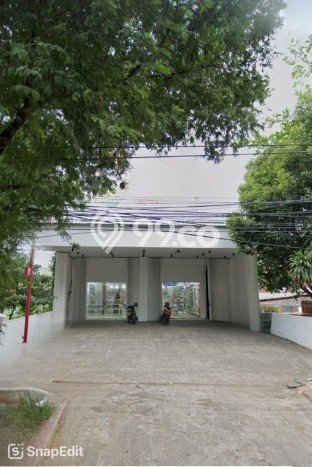 Dijual! Komersial di Pati Kota Pati LT 1250m2 / LB 840m2 Kawasan Bisnis Dijual! Komersial di Pati Kota Pati LT 1250m2 / LB 840m2 Kawasan Bisnis