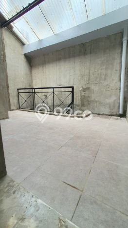 Kesempatan Memiliki Rumah 3 Kamar Tidur dan 3 Kamar Mandi di Tanjung Duren, Dekat Pusat Kota, Jakarta Barat Kesempatan Memiliki Rumah 3 Kamar Tidur dan 3 Kamar Mandi di Tanjung Duren, Dekat Pusat Kota, Jakarta Barat