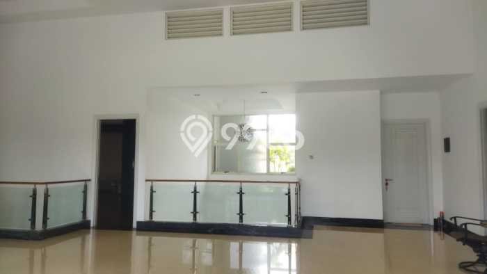 Hunian Elit LB 800m2 Siap Huni Desain Elegan di BSD Telaga Golf, Tangerang Hunian Elit LB 800m2 Siap Huni Desain Elegan di BSD Telaga Golf, Tangerang