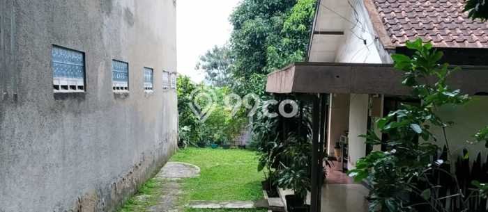 Rumah Elit LB 400m2 Siap Huni Desain Elegan di Geger Kalong, Bandung Rumah Elit LB 400m2 Siap Huni Desain Elegan di Geger Kalong, Bandung