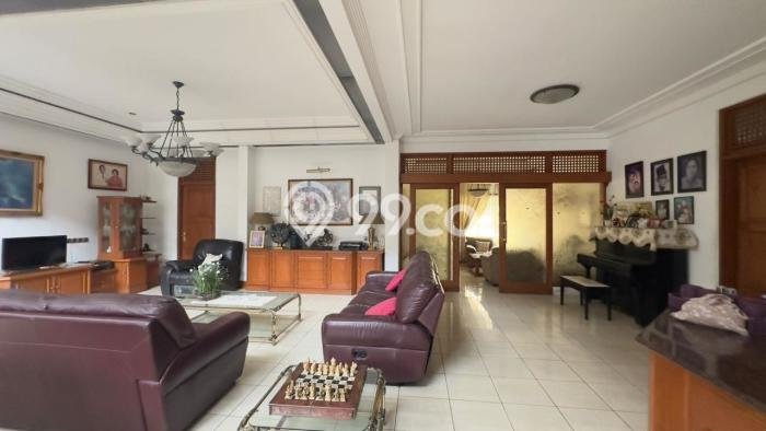Hunian Mewah LB 510m2 Siap Huni Desain Elegan di Cikutra, Bandung Hunian Mewah LB 510m2 Siap Huni Desain Elegan di Cikutra, Bandung