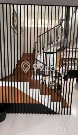 Dijual Hunian Rumah Terawat 4 Kamar di Taman Holis Indah, Bandung Dijual Hunian Rumah Terawat 4 Kamar di Taman Holis Indah, Bandung