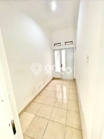 Rumah Modern Minimalis 3 KT Bisa Langsung Pindah di Arcamanik Rumah Modern Minimalis 3 KT Bisa Langsung Pindah di Arcamanik