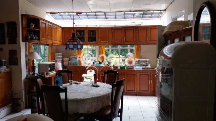 Siap Huni Hunian Elit 5 Kamar di Coblong Dekat ke Mana Saja Siap Huni Hunian Elit 5 Kamar di Coblong Dekat ke Mana Saja