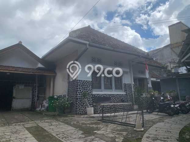 Kos-kosan Dijual di Riau Bandung Luas 340m2 Kos-kosan Dijual di Riau Bandung Luas 340m2