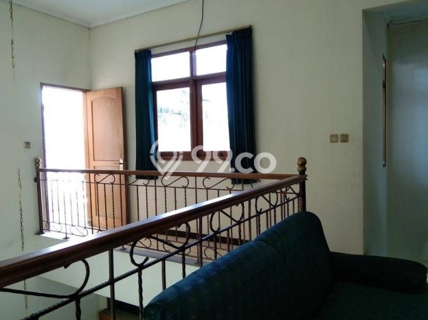 Rumah Modern 5 KT di Gunung Batu Bandung Unfurnished Rumah Modern 5 KT di Gunung Batu Bandung Unfurnished