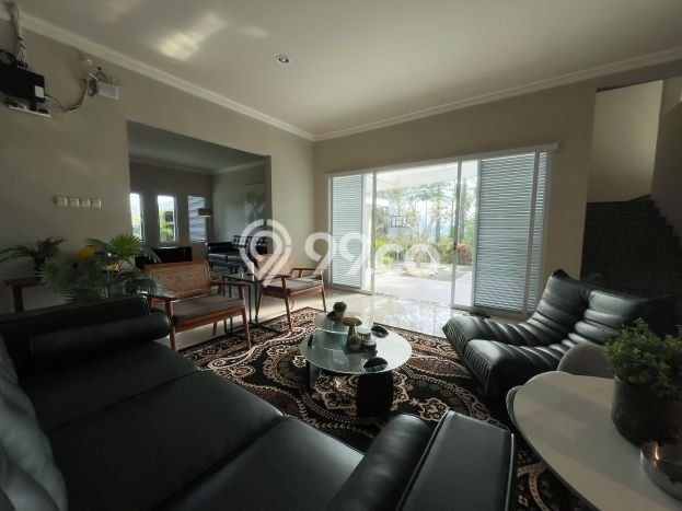 Rumah Luxury Modern Tanpa Renovasi di Setiabudi Bandung Rumah Luxury Modern Tanpa Renovasi di Setiabudi Bandung