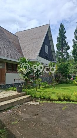Rumah Luxury Modern Tanpa Renovasi di ciumbuleuit Bandung Rumah Luxury Modern Tanpa Renovasi di ciumbuleuit Bandung
