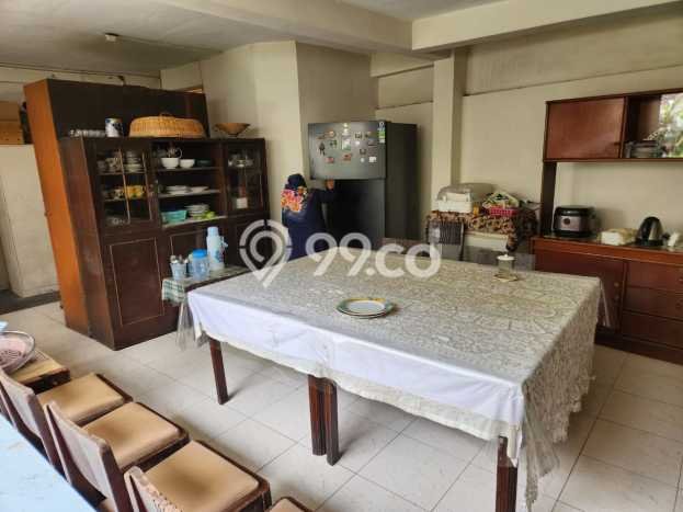 Rumah Mewah LB 450m2 Siap Huni Desain Elegan di Pasteur, Bandung Rumah Mewah LB 450m2 Siap Huni Desain Elegan di Pasteur, Bandung