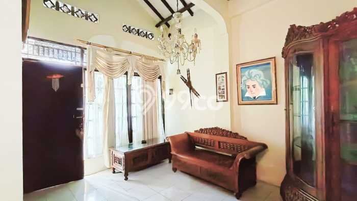 Rumah Modern Cantik 4 KT Siap Huni di Ciputat Rumah Modern Cantik 4 KT Siap Huni di Ciputat