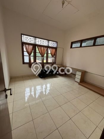 Hunian Mewah Dijual LT 248m2 di Ciputat, Tangerang Selatan Hunian Mewah Dijual LT 248m2 di Ciputat, Tangerang Selatan