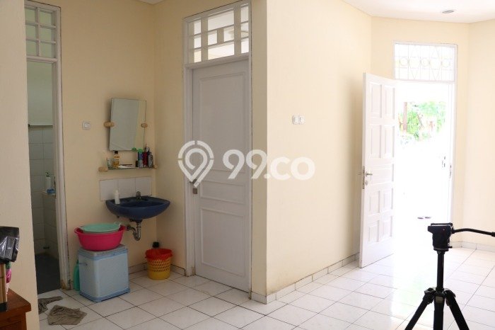 Rumah Modern 2 KT LT 120m2 di Graha Raya Rumah Modern 2 KT LT 120m2 di Graha Raya
