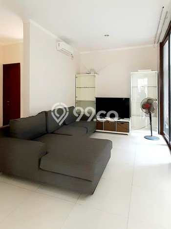 Hunian Bagus Disewakan di Bintaro, Tangerang Selatan LT 120m2, LB 160m2 Hunian Bagus Disewakan di Bintaro, Tangerang Selatan LT 120m2, LB 160m2