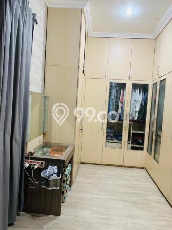 Rumah Elit LB 192m2 Siap Pakai Desain Elegan di Duri Kepa, Jakarta Barat Rumah Elit LB 192m2 Siap Pakai Desain Elegan di Duri Kepa, Jakarta Barat