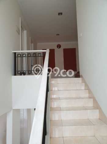 For Sale! Luxury House LT 240m2 Desain Elegan di Alam Sutera For Sale! Luxury House LT 240m2 Desain Elegan di Alam Sutera