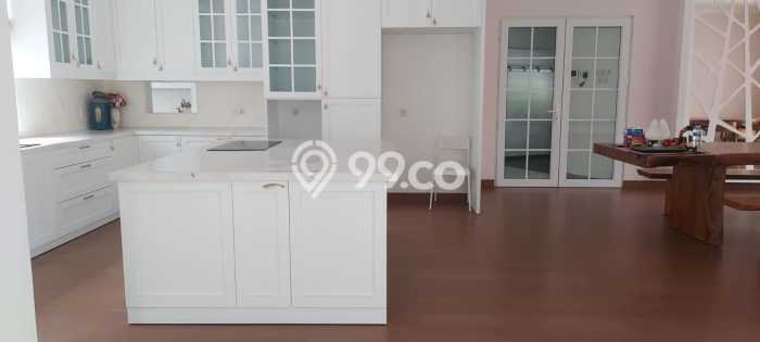 Rumah Elit LB 1600m2 Siap Pakai Desain Elegan di Alam Sutera, Tangerang Rumah Elit LB 1600m2 Siap Pakai Desain Elegan di Alam Sutera, Tangerang