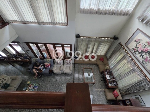 For Sale! Luxury House LT 1335m2 Desain Elegan di Kedoya Baru For Sale! Luxury House LT 1335m2 Desain Elegan di Kedoya Baru
