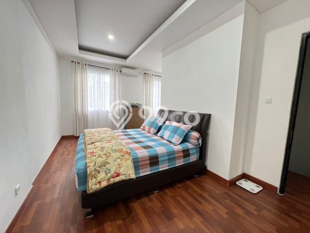 Rumah Minimalis 4 KT di Sentul City Bogor Full Furnished Rumah Minimalis 4 KT di Sentul City Bogor Full Furnished