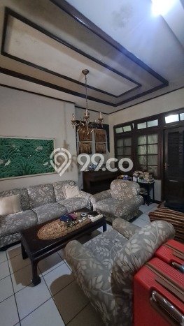 Rumah Elit LB 220m2 Siap Huni Desain Elegan di Dago, Bandung Rumah Elit LB 220m2 Siap Huni Desain Elegan di Dago, Bandung