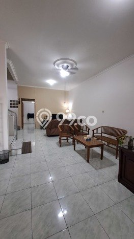 Rumah Luas Asri 5 KT Siap Pakai di Buah Batu Bandung Rumah Luas Asri 5 KT Siap Pakai di Buah Batu Bandung