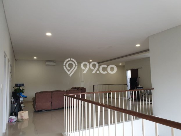 Rumah Elit Modern Tanpa Renovasi di Turangga Bandung Rumah Elit Modern Tanpa Renovasi di Turangga Bandung