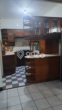 Rumah Modern 4 KT di Buah Batu Bandung Semi Furnished Rumah Modern 4 KT di Buah Batu Bandung Semi Furnished