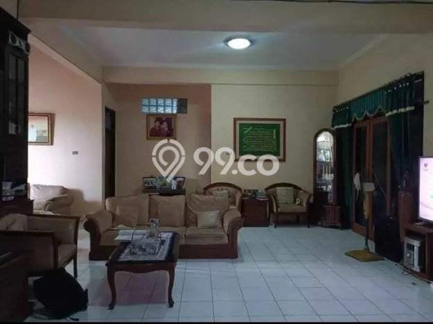 Dijual Hunian Rumah Terawat 5 Kamar di Buah Batu, Bandung Dijual Hunian Rumah Terawat 5 Kamar di Buah Batu, Bandung