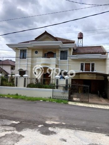 Rumah Luxury Modern Tanpa Renovasi di Pasteur Bandung Rumah Luxury Modern Tanpa Renovasi di Pasteur Bandung