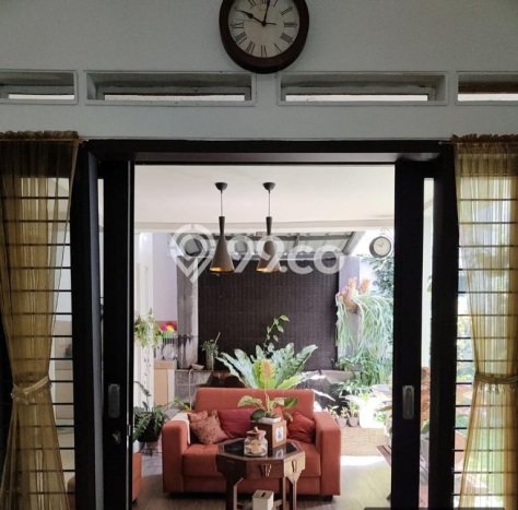 Ready to Use! Luxury House LT 158m2 Desain Elegan di Terusan Buah Batu Ready to Use! Luxury House LT 158m2 Desain Elegan di Terusan Buah Batu