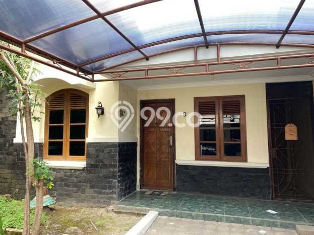 Dijual Rumah 3 Kamar Lokasi Ideal Nyaman dan Strategis di Antapani Dijual Rumah 3 Kamar Lokasi Ideal Nyaman dan Strategis di Antapani