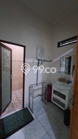 Rumah Luas Asri 5 KT Siap Pakai di Buah Batu Bandung Rumah Luas Asri 5 KT Siap Pakai di Buah Batu Bandung