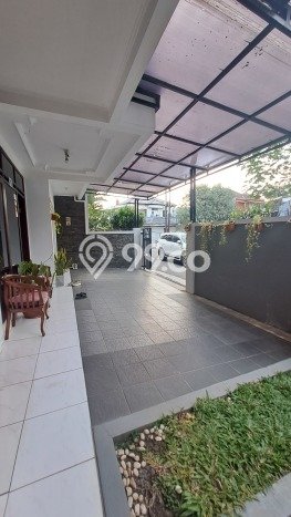 Hunian Mewah LB 320m2 Siap Pakai Desain Elegan di BKR, Bandung Hunian Mewah LB 320m2 Siap Pakai Desain Elegan di BKR, Bandung