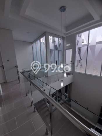 Rumah Modern 4 KT LT 123m2 di Bandung Utara Rumah Modern 4 KT LT 123m2 di Bandung Utara