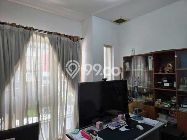 INVESTASI CERDAS! Rumah Exclusive Daan Mogot, Jakarta Barat, Luas Tanah 120m² Luas Bangunan 200m² INVESTASI CERDAS! Rumah Exclusive Daan Mogot, Jakarta Barat, Luas Tanah 120m² Luas Bangunan 200m²