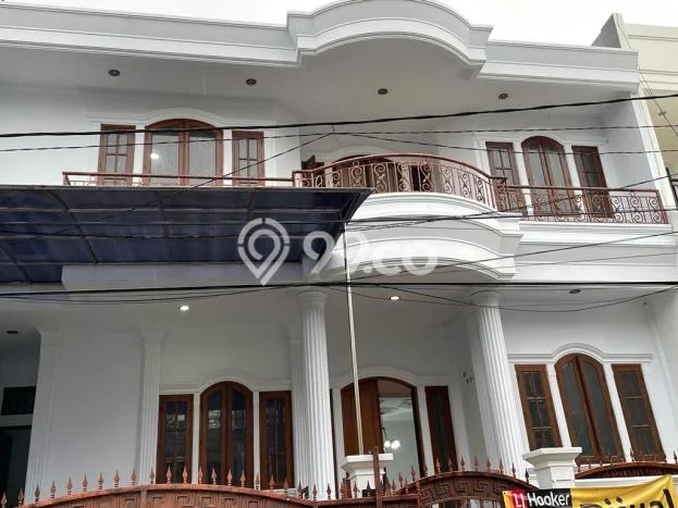 Hunian Elit LB 340m2 Siap Huni Desain Elegan di Sunter, Jakarta Utara Hunian Elit LB 340m2 Siap Huni Desain Elegan di Sunter, Jakarta Utara