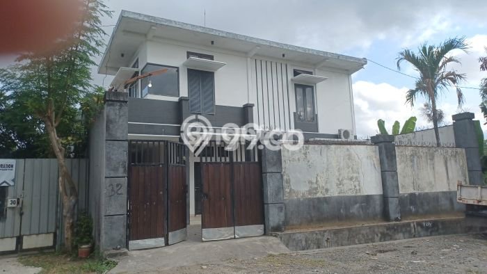 HARGA SPESIAL! Rumah Modern area Denpasar Utara, Denpasar, Luas 400m² LB 400m² Bisa Nego! HARGA SPESIAL! Rumah Modern area Denpasar Utara, Denpasar, Luas 400m² LB 400m² Bisa Nego!