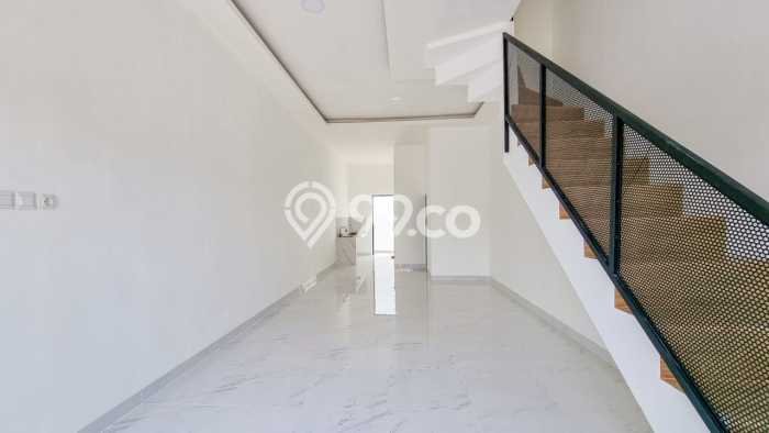 BEST INVESTMENT! Rumah di Harapan Indah, Luas 70m² Bangunan 80m² BEST INVESTMENT! Rumah di Harapan Indah, Luas 70m² Bangunan 80m²