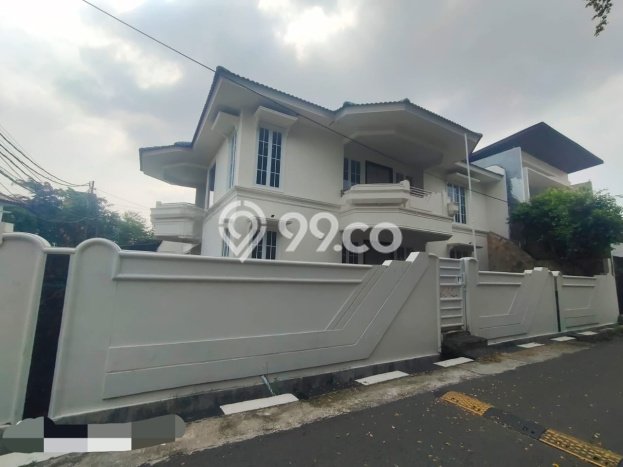 Dijual Rumah Premium dengan Fasilitas Sekitar Lengkap di Duren Sawit, Jakarta Timur Dijual Rumah Premium dengan Fasilitas Sekitar Lengkap di Duren Sawit, Jakarta Timur