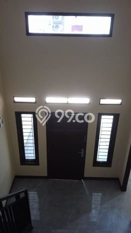 Rumah Strategis 3 Kamar Tidur dan 1 Kamar Mandi di Harapan Indah, Dekat Pusat Kota, Bekasi Rumah Strategis 3 Kamar Tidur dan 1 Kamar Mandi di Harapan Indah, Dekat Pusat Kota, Bekasi