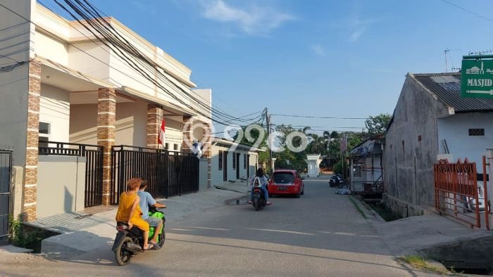 Rumah Luas Asri 3 KT Siap Pakai di Harapan Indah Bekasi Rumah Luas Asri 3 KT Siap Pakai di Harapan Indah Bekasi