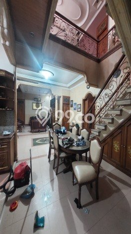 Rumah Luxury Modern Siap Huni di Jatiwaringin Jakarta Timur Rumah Luxury Modern Siap Huni di Jatiwaringin Jakarta Timur